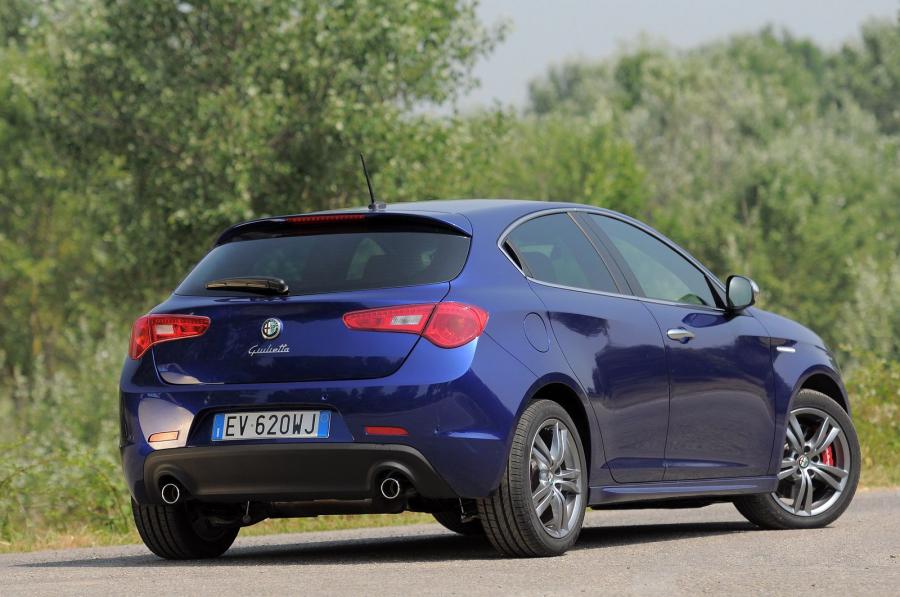  Alfa Romeo Giulietta 2013 года  (фото 13 из 21)